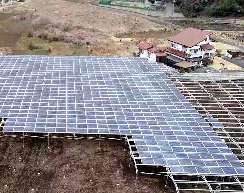 solar ground housse